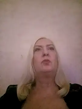 AngelikaJamesX online show from April 2, 2:25 pm