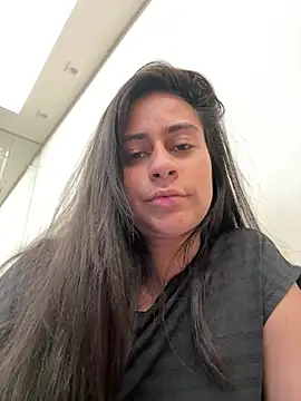 Geovana blan online show from March 3, 8:15 pm