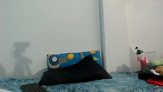 zoecute5817 online show from May 4, 1:42 am