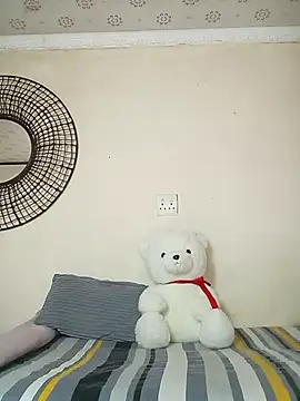 peachyxoxo22e online show from April 30, 12:43 pm