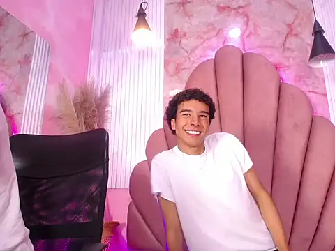 Matteo Hun online show from March 19, 12:20 pm