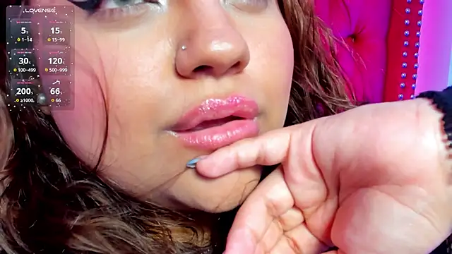 SunnyHoney  online show from April 29, 5:30 pm