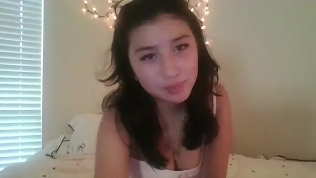 Silverbabyyy2007 online show from June 22, 1:43 am