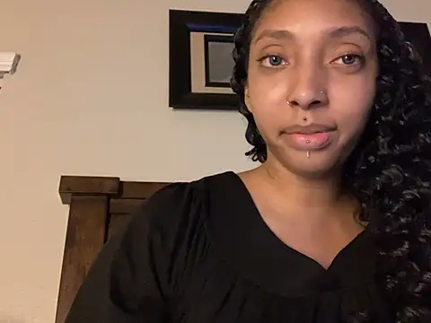 kitticharms online show from August 7, 8:32 am