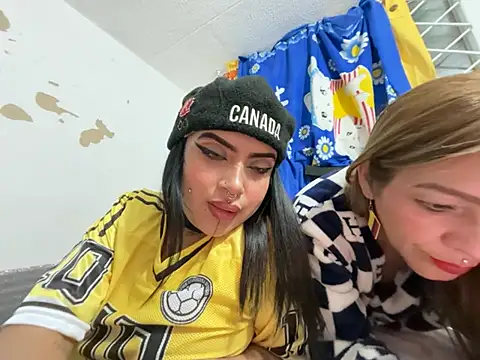 LauriInk1 online show from July 1, 2:00 am