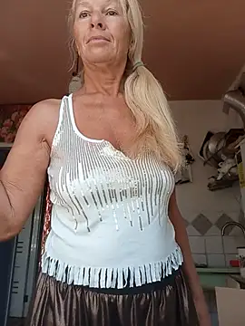 ViktoriaSexi1 online show from July 31, 6:03 am
