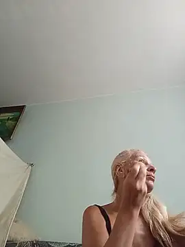 ViktoriaSexi1 online show from July 4, 5:47 am
