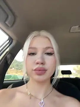 KissAurora  online show from March 13, 4:58 am