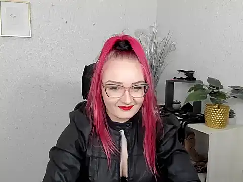 redkissruby online show from March 17, 1:48 pm