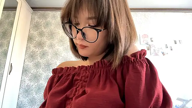 Bella Voraesynd online show from March 11, 12:31 pm