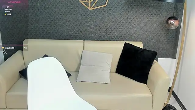 Dana sophiia online show from March 13, 12:50 pm