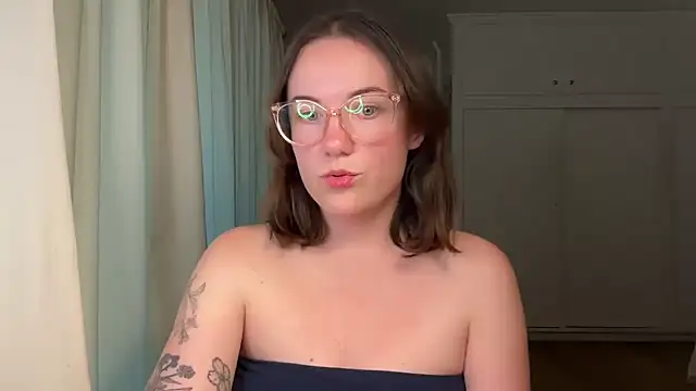 summerxo online show from June 21, 2:48 am