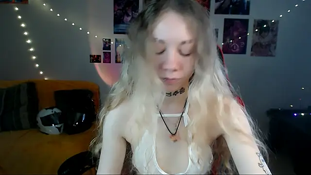 Nica Kawaii online show from July 10, 2:17 pm