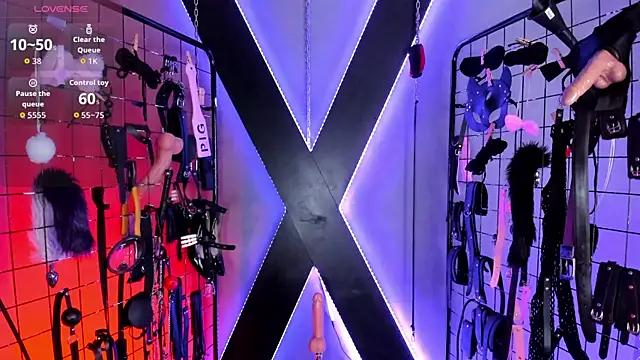Cinthia Iris BDSM online show from June 26, 3:08 am