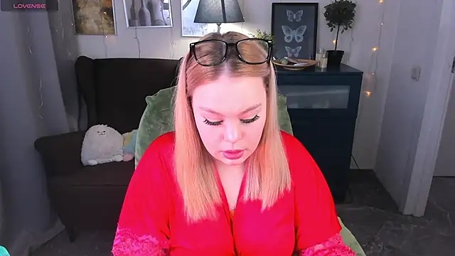 AmeliaMerris online show from May 5, 11:13 am