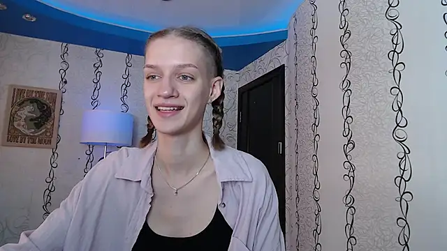 Chrissy Joyful online show from August 4, 4:07 am