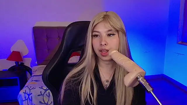 Namiko Park  online show from March 13, 10:00 pm