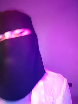 om tiz online show from March 7, 7:43 pm