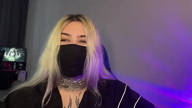 Xtoni  online show from March 15, 8:38 am