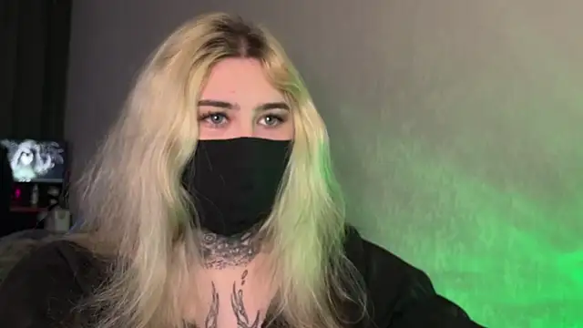 Xtoni  online show from March 14, 8:37 am