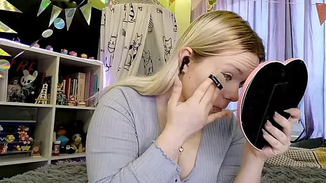 AnimeGirl67 online show from March 12, 3:15 pm