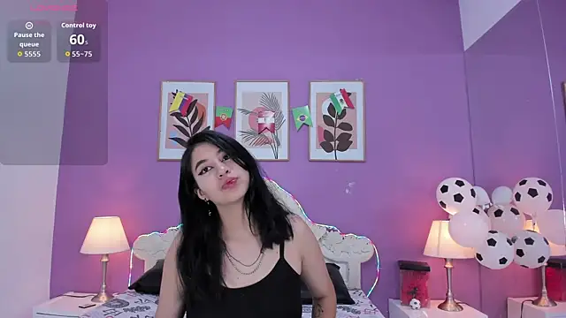 YayaQueen online show from July 8, 12:18 pm