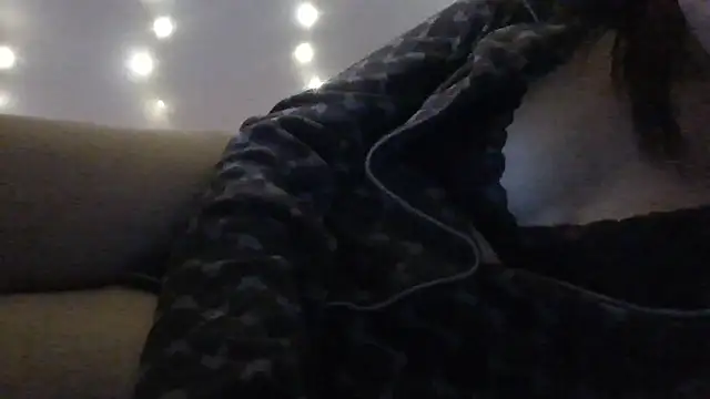 Spicy SkyeUK online show from March 11, 11:40 pm