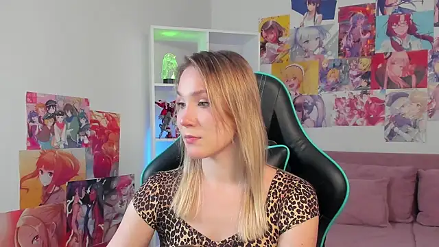 ElaraVoltage online show from March 18, 5:18 pm