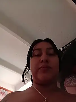 Niira x online show from April 27, 5:10 pm