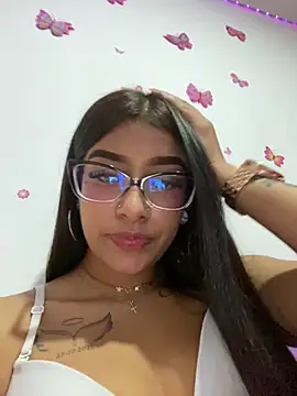chanell pinkk online show from May 4, 1:53 am