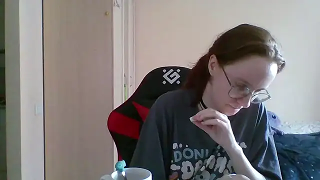 Andrina Drew online show from March 18, 11:59 am