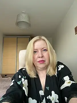 JanieLight53 online show from July 6, 5:04 pm