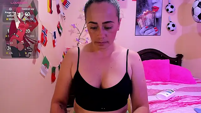 sara florez12 online show from June 25, 11:13 am