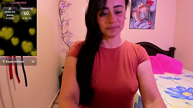 sara florez12 online show from July 18, 11:46 am