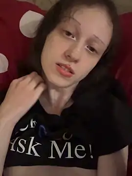 AmanitaXXX69 online show from April 28, 7:56 am