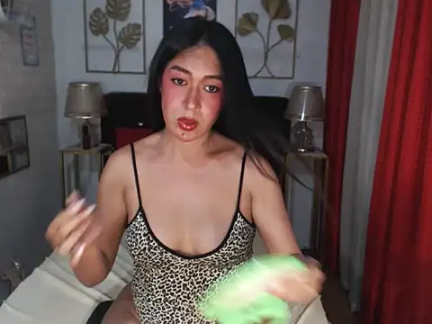 AsianWildAmanda online show from March 15, 6:37 am