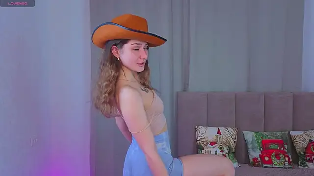 CharleneWahner online show from March 12, 2:25 am