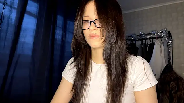 AnnyLadger online show from March 11, 4:31 pm