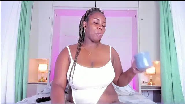 AvaJamess online show from June 25, 2:29 pm