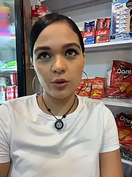 Bella-Ferrer online show from July 17, 6:33 pm