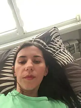 Oliviyaa kiss  online show from March 16, 2:43 pm