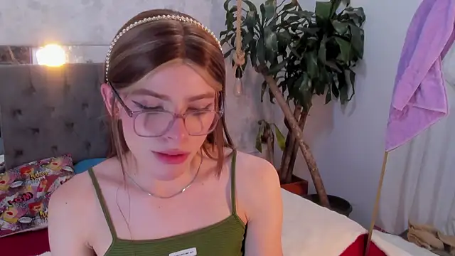 zarina rouse online show from March 13, 11:06 pm