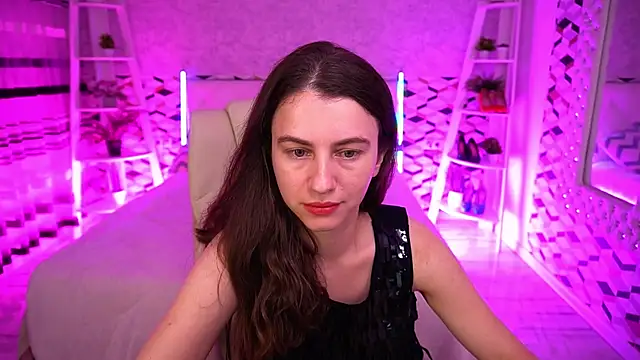 LittleJulii online show from June 10, 7:34 pm