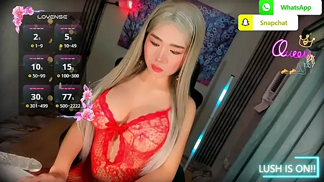 xBigSurpriseLorainex online show from May 16, 4:39 pm