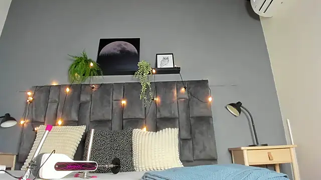 Meganlove   online show from July 4, 4:08 am