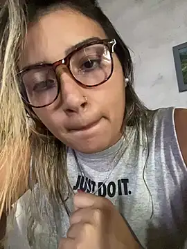 miicbebita online show from March 30, 3:55 pm