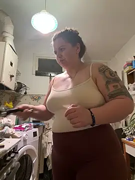 Nenssy555 online show from April 21, 6:48 pm