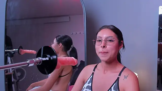 Lia owenss online show from March 14, 9:05 pm