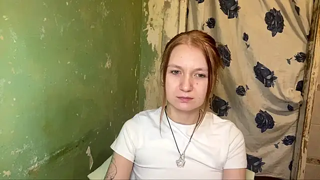 Lollybomb online show from April 28, 9:18 pm