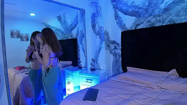 AphroditeSweett online show from March 14, 5:52 am